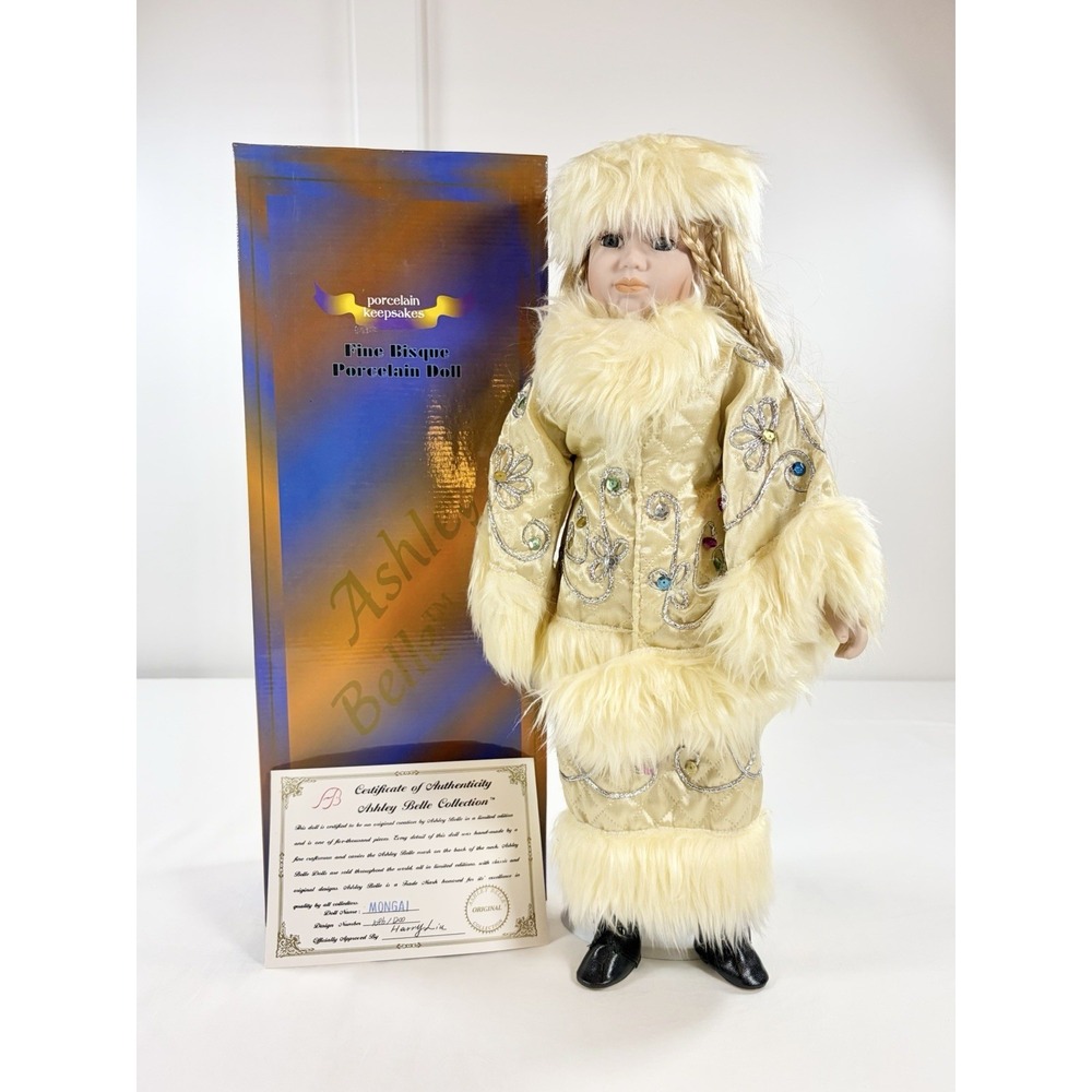 Vintage Ashley Belle Mongai Winter Princess‎ Porcelain Doll 20" Gold Quilted Box